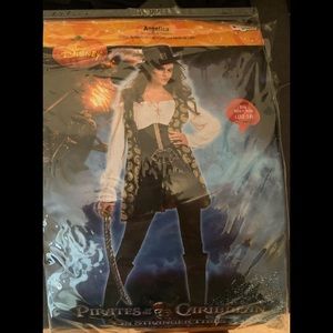 Disney Angelica Pirates of the Caribbean Costume loop